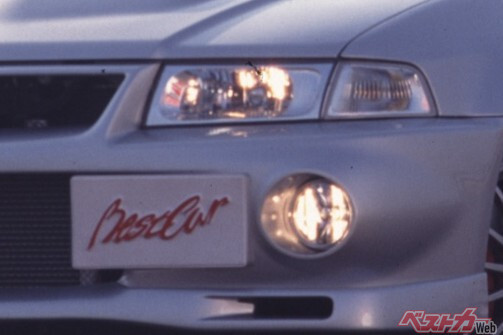 クルマのライト全部つけてない？　フォグランプの役割正しく理解できている!?