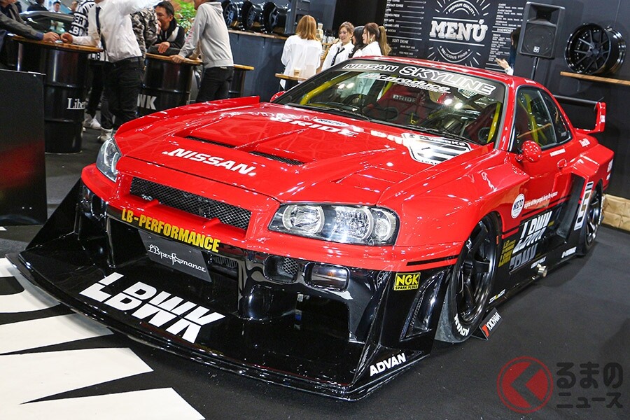 トミカ スカイライン スーパーシルエット,R34　非売品 1500万円の「トミカ・スカイライン」!? ド派手な3リッター直列6気筒