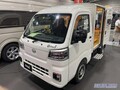 車の中はヒノキ造りのログハウス！　ダイハツ ハイゼットトラックがベースの軽キャンパー