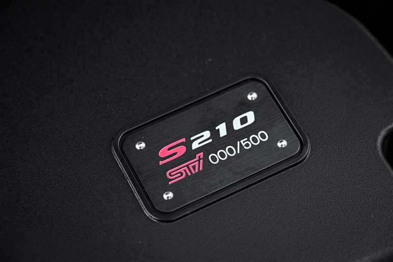 【500台限定！抽選販売で700万超えは必至か？】STI謹製コンプリートカー「S210プロトタイプ」公開