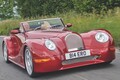 悩みは入手困難パーツ　モーガン・エアロ8　UK版中古車ガイド（2）　実車の方がカッコイイ
