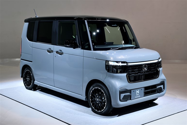 N-BOXの先行予約開始は本日午後3時！ 年内納車希望ならディーラーへ走れ!!