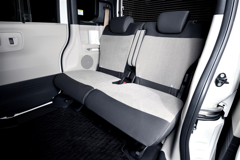 N-BOXの先行予約開始は本日午後3時！ 年内納車希望ならディーラーへ走れ!!