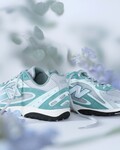 キス × ニューバランスによるコラボスニーカー「Kith & New Balance 204L」が登場！──GQ新着スニーカー