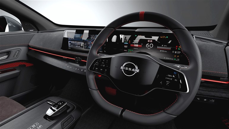 【BYDも驚くコスパ】日産の「新型BEV」の激安価格と超絶スペックが話題。ネットではどう評価されている？