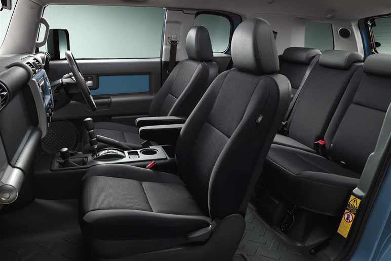 【ヒット確実】「ランドクルーザーFJ」は“小型版250風”デザインに？「RAV4」サイズで400万円切りも期待