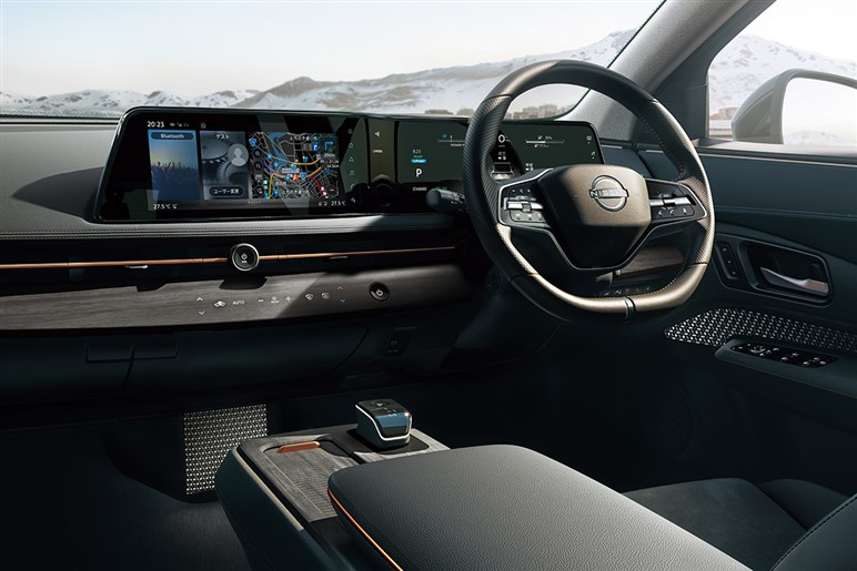【BYDも驚くコスパ】日産の「新型BEV」の激安価格と超絶スペックが話題。ネットではどう評価されている？