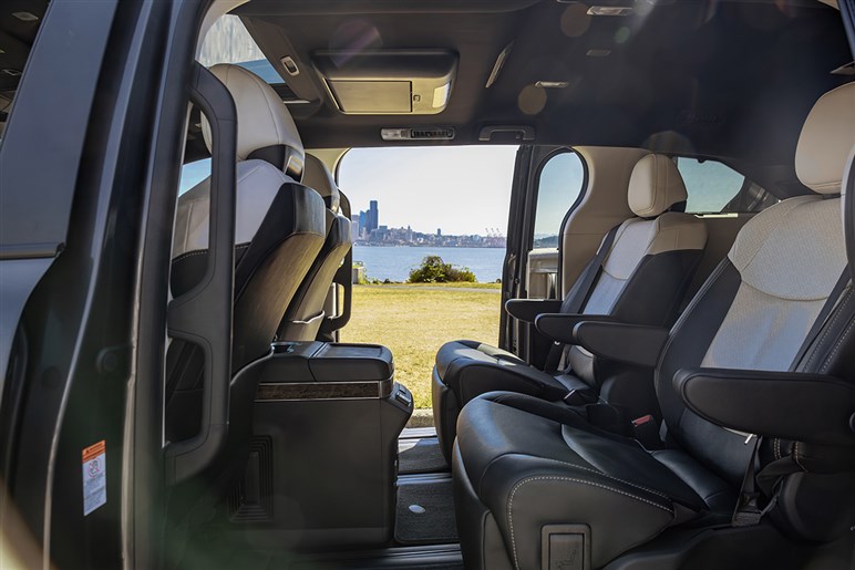 【トランプ関税】で実現しそうな米国からの逆輸入車。大穴「インフィニティ」の上陸を推したいこれだけの理由