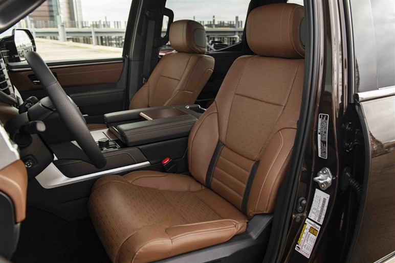 【トランプ関税】で実現しそうな米国からの逆輸入車。大穴「インフィニティ」の上陸を推したいこれだけの理由