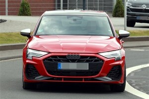 新型アウディ「S3」内装を完全刷新へ。大型ディスプレイと最新デジタル操作系をスクープ