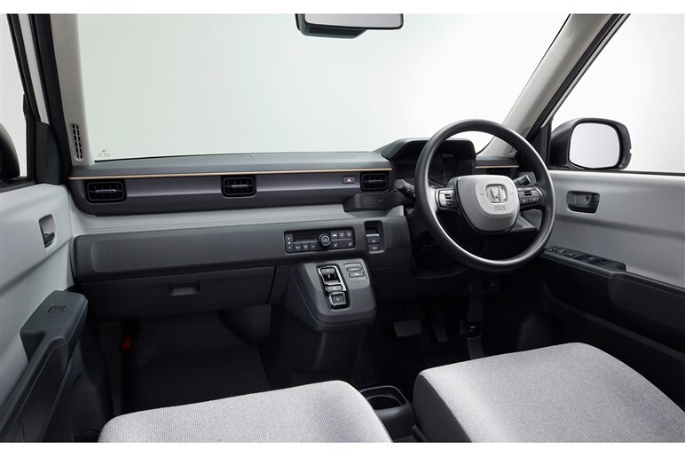 ホンダが新型EV「Nワン・イー」を公開。その無印良品的なコンセプトに想定ユーザーの「ミドル＋20代女性」はついて行けるのか？