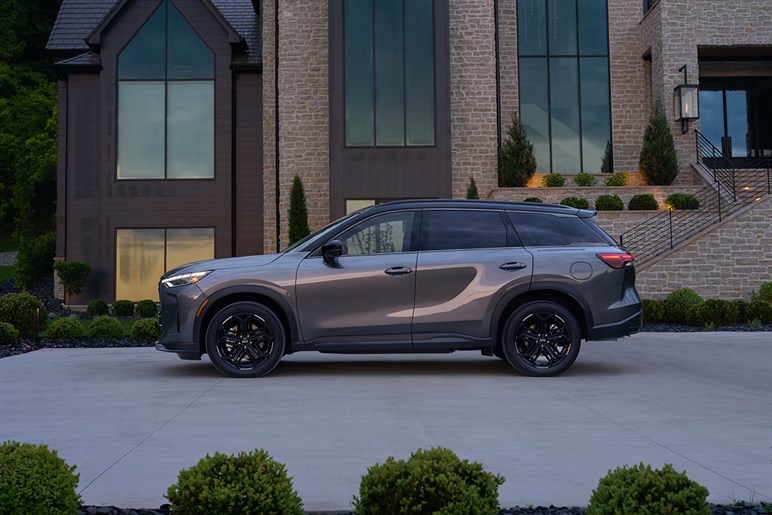 【トランプ関税】で実現しそうな米国からの逆輸入車。大穴「インフィニティ」の上陸を推したいこれだけの理由