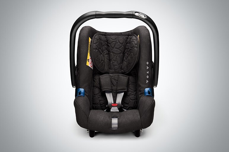 助手席に子供を座らせたら悪い、は日本人の誤解である