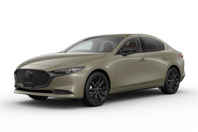 【約221万円より】マツダ3改良で精悍な“黒パッケージ”追加。夢のエンジン「SKYACTIV-X」も継続