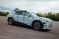 メルセデスの最新「GLC EV」は“300SEL”顔？ 800V充電＆0-100km加速4秒未満などのスペックも明らかに