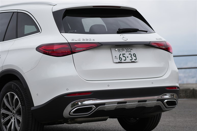 メルセデスの最新「GLC EV」は“300SEL”顔？ 800V充電＆0-100km加速4秒未満などのスペックも明らかに