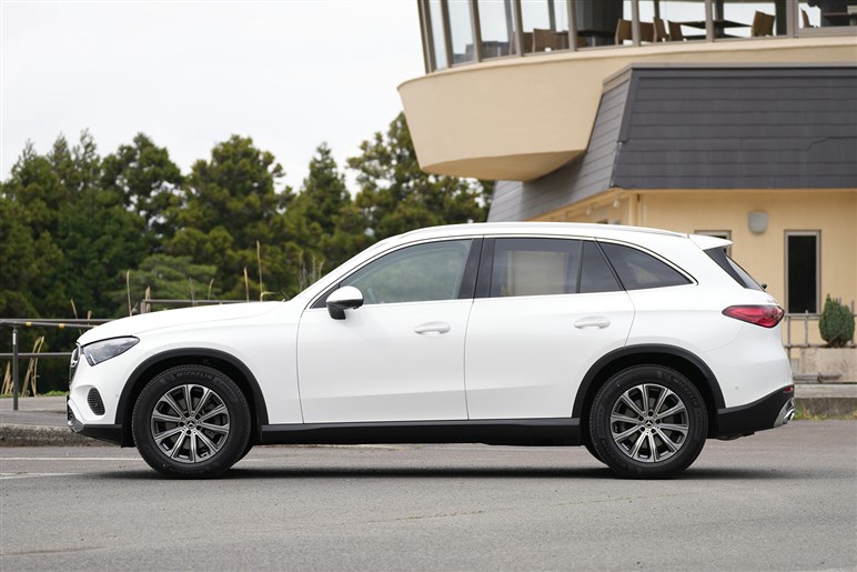 メルセデスの最新「GLC EV」は“300SEL”顔？ 800V充電＆0-100km加速4秒未満などのスペックも明らかに