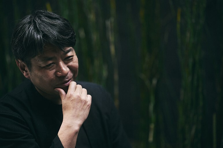 クルマを眺める“家”こと「ガレージハウス」とは。日本でも最先端の“高級物件”で採用される設計や設備が斜め上レベルの世界だった