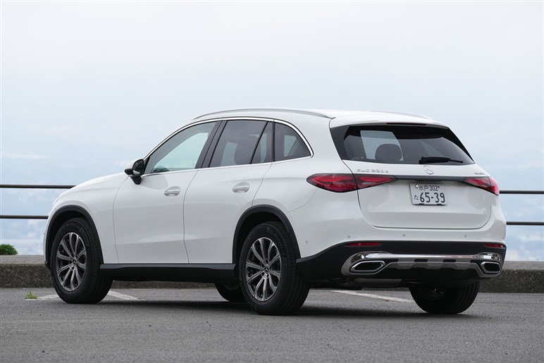 メルセデスの最新「GLC EV」は“300SEL”顔？ 800V充電＆0-100km加速4秒未満などのスペックも明らかに