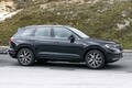 【スクープ】VWのフルサイズSUV、『トゥアレグ』の第3世代が初の大幅改良へ！ これが最後のエンジン搭載モデルとなるか？