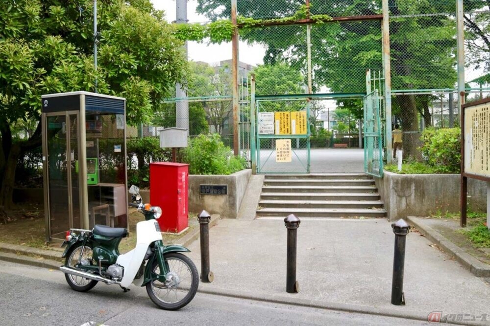 まさかの「駅チカ城跡」!?　バイクで往く城跡巡り　東京都中野区の消えた町名「城山町」
