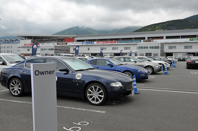 イタリアムード満点。マセラティの祭典に参加