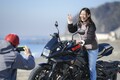 大型バイクで女子とタンデムするなら知っておくべきこと。それをスズキの『カタナ』から学びました…… 【SUZUKI KATANA／タンデムインプレ 中編】