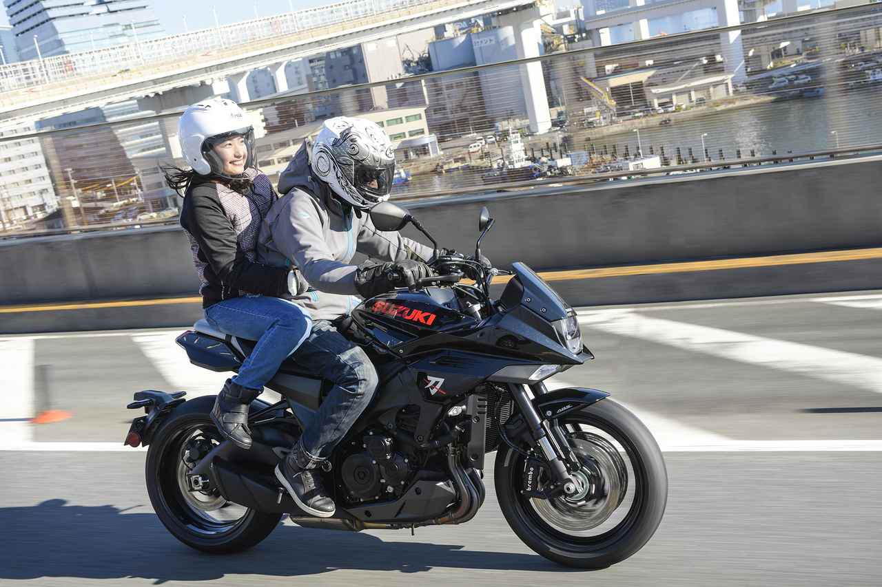 大型バイクで女子とタンデムするなら知っておくべきこと それをスズキの カタナ から学びました Suzuki Katana タンデムインプレ 中編 Webオートバイ 自動車情報サイト 新車 中古車 Carview