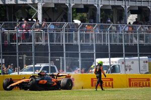マクラーレンの同士討ち、実はプラスの出来事？　ノリス＆ピアストリの緊張“ガス抜き”になったとブラウンCEO