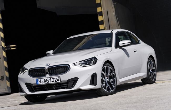 BMW2シリーズの3ボックスクーペモデルが日本デビュー！