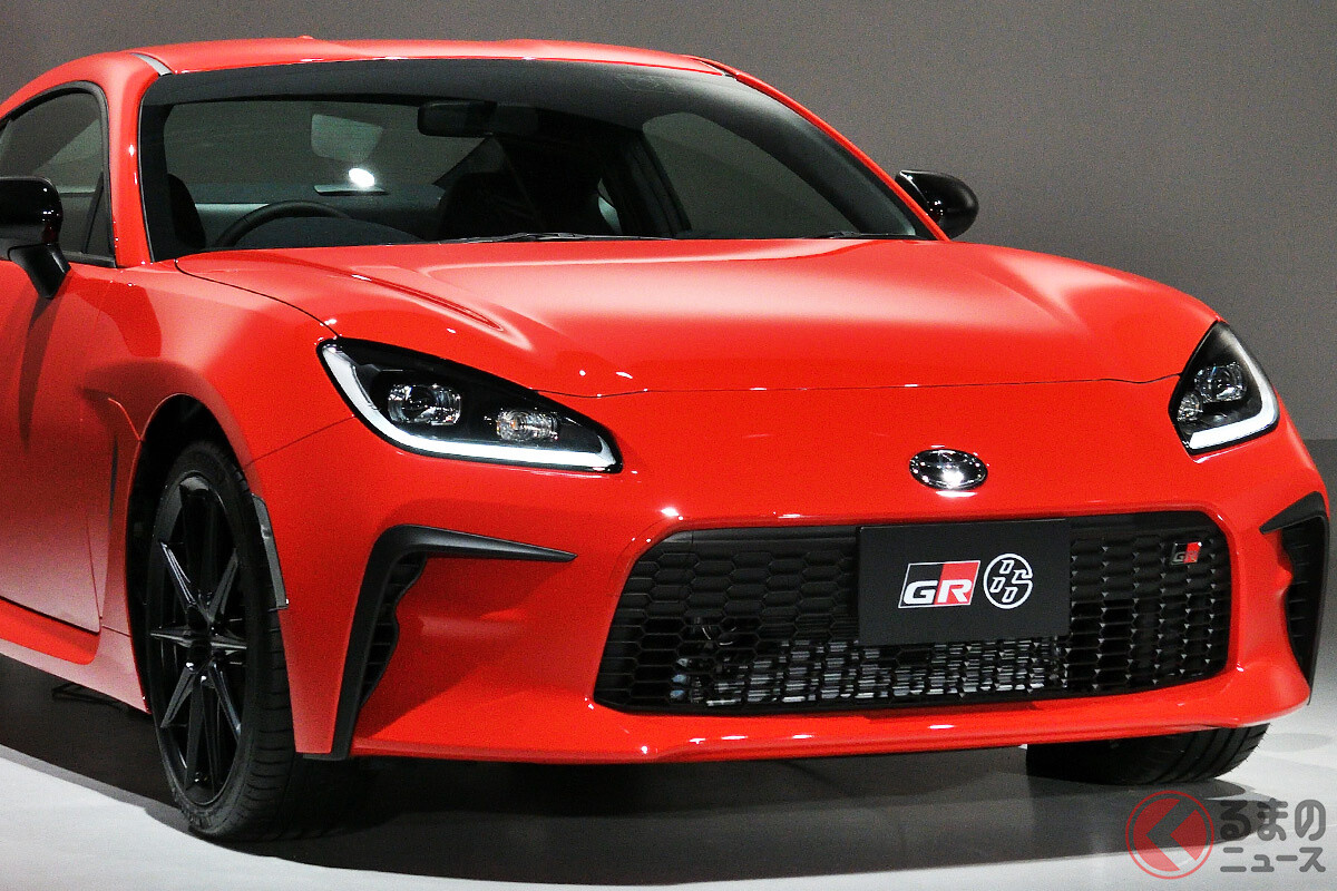 トヨタ 新型「GR86」9年ぶり全面刷新で発売！ 排気量アップで動力性能向上 279万円から