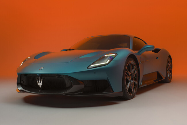 マセラティMC20の進化形である新世代スーパースポーツ「MCプーラ」が登場