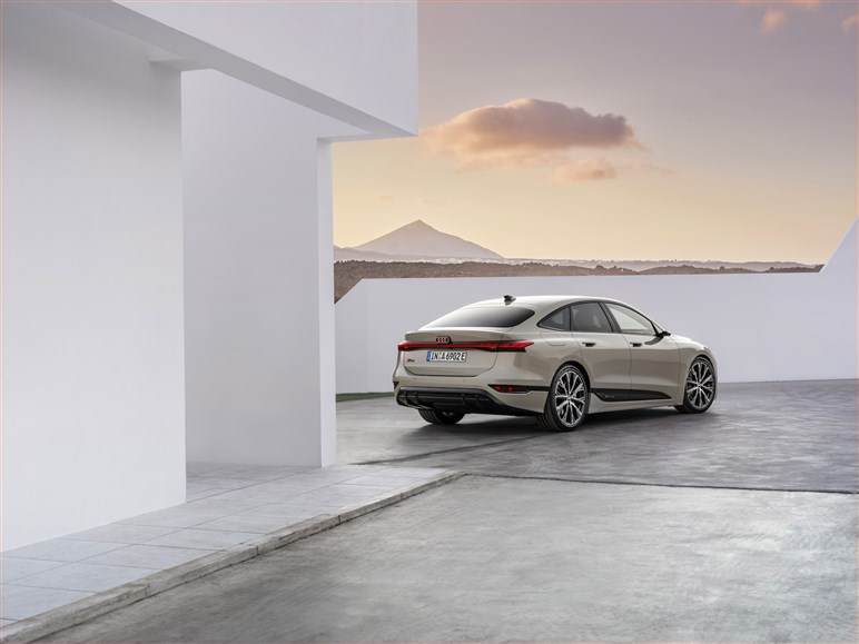 美形すぎるアウディ新型「A6／S6 e-tron」独で発表！ 命名ルール変更でガソリン仕様はどうなる？