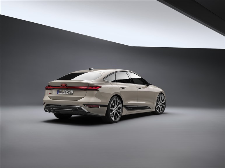 美形すぎるアウディ新型「A6／S6 e-tron」独で発表！ 命名ルール変更でガソリン仕様はどうなる？