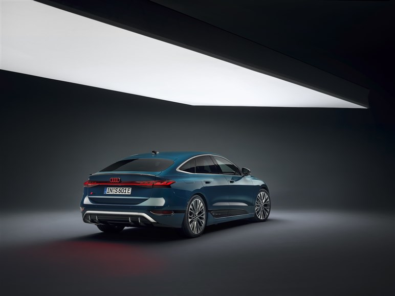 美形すぎるアウディ新型「A6／S6 e-tron」独で発表！ 命名ルール変更でガソリン仕様はどうなる？