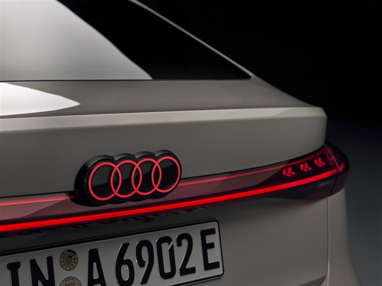 美形すぎるアウディ新型「A6／S6 e-tron」独で発表！ 命名ルール変更でガソリン仕様はどうなる？