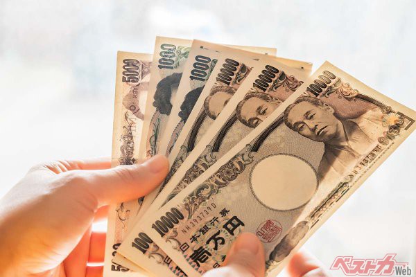 あなたは現金一括 それともキャッシュレス決済 今時の賢い新車の買い方はどっちだ ベストカーweb 自動車情報サイト 新車 中古車 Carview
