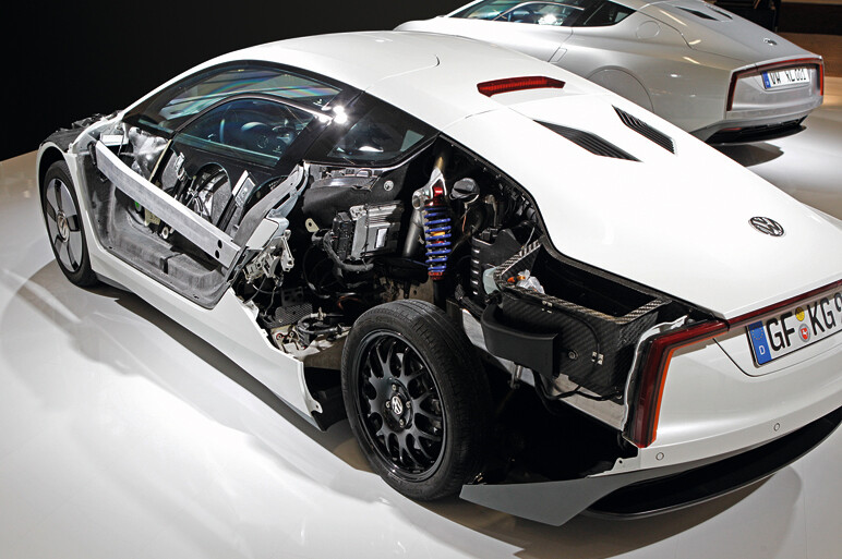 リッター100km、XL1　市販モデル超速攻試乗