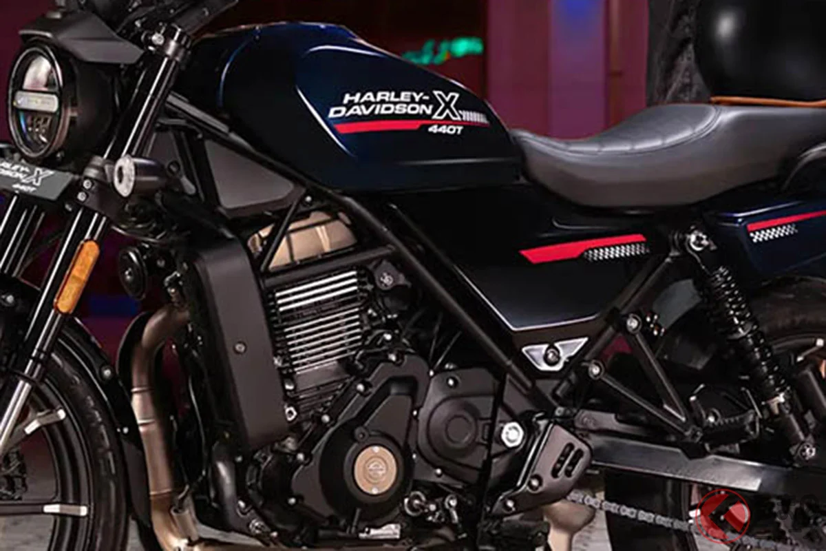 ハーレー「“新型”ミドルクラスネイキッド」登場！ “440cc”のちょうどいいサイズで扱いやすい！ “X”シリーズの新顔「X440」インドで発表