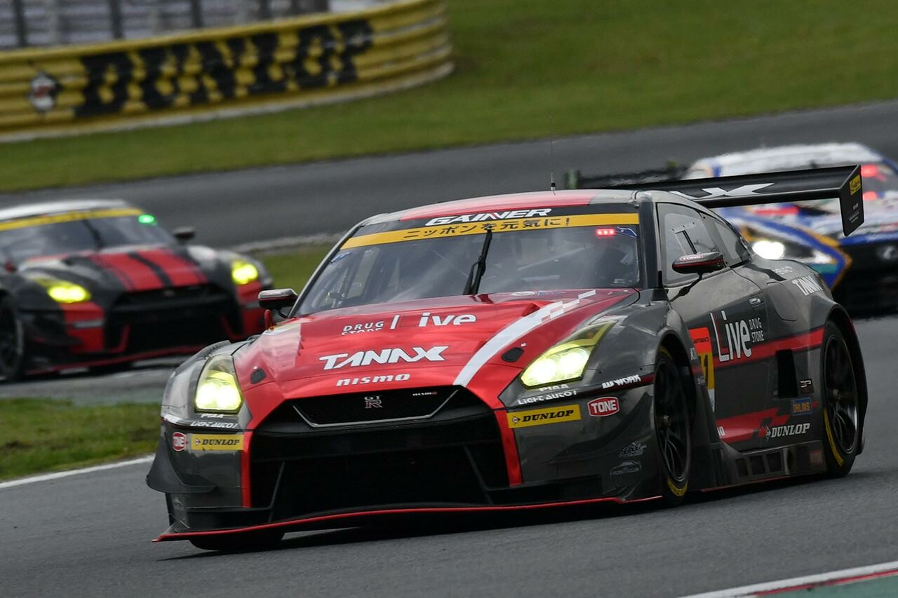 GAINER TANAX GT-Rが終盤の接戦を逃げ切り勝利！【スーパーGT選手権 Rd02】GT300クラス