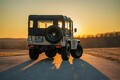 【シブすぎる】名車“ヨンマル”がV8化で再誕！ 北米チューナーが仕上げた「FJ40」のレストモッドが登場