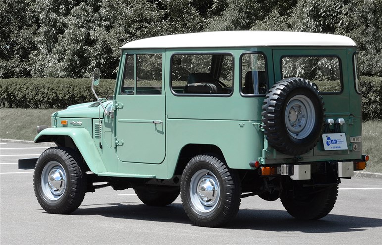 【シブすぎる】名車“ヨンマル”がV8化で再誕！ 北米チューナーが仕上げた「FJ40」のレストモッドが登場