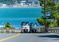 電動トゥクトゥクで観光地の移動を支援　鎌倉や沖縄でレンタカー貸出　普通免許で運転可能