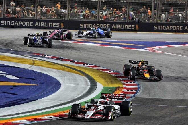 オコン、スタートで順位を上げるも長めの第1スティントは機能せず「DRSトレインで挽回できなかった」