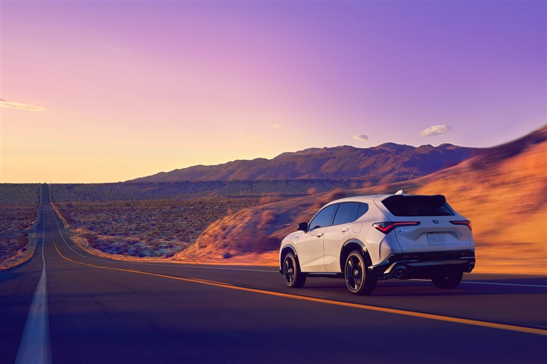 ホンダの高級ブランドが新型SUV「ADX」を発表。クセ強め“アメリカン顔”の衝撃や背景とは？