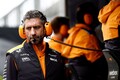 マクラーレンは対レッドブルで”弱腰”だとF1王者ビルヌーブ批判「思い切ってやる気持ちに欠けている」