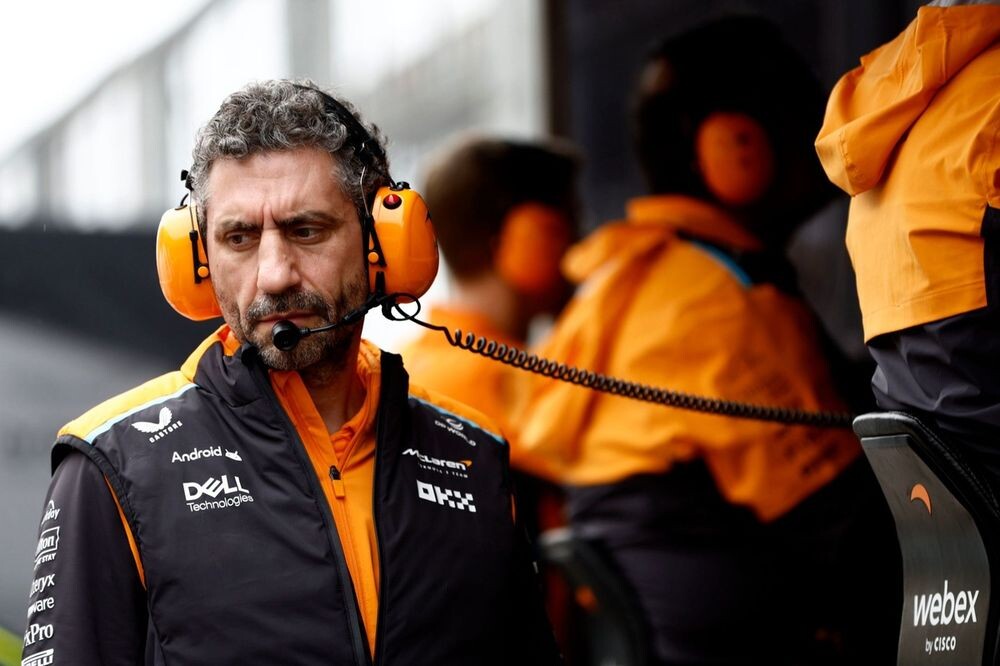 マクラーレンは対レッドブルで”弱腰”だとF1王者ビルヌーブ批判「思い切ってやる気持ちに欠けている」