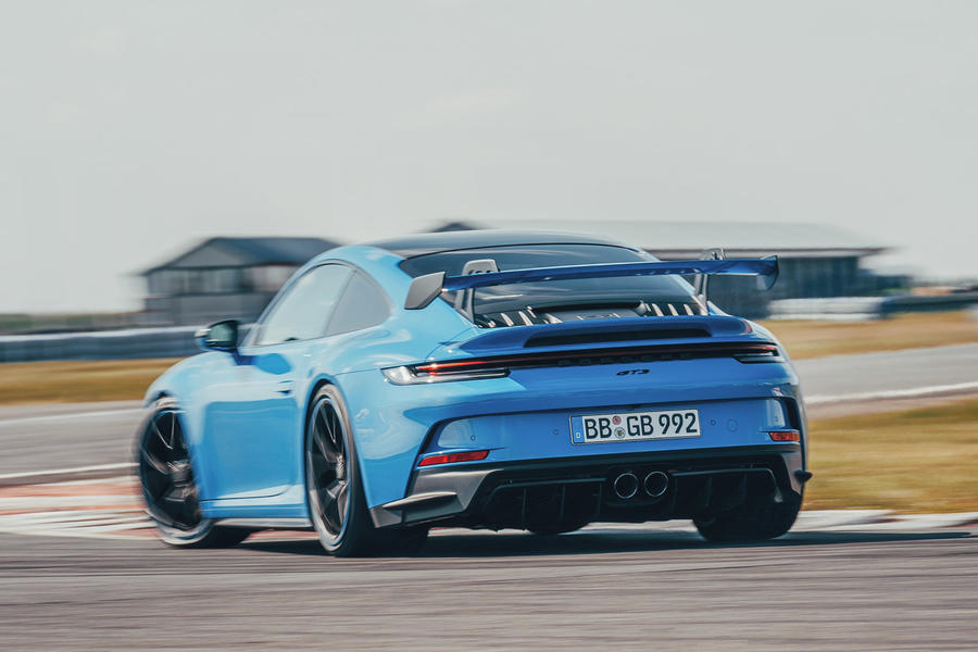 新次元の992型gt3 ポルシェ911 Gt3へ試乗 510ps Fサスはダブルウイッシュボーン 後編 Autocar Japan 自動車情報サイト 新車 中古車 Carview