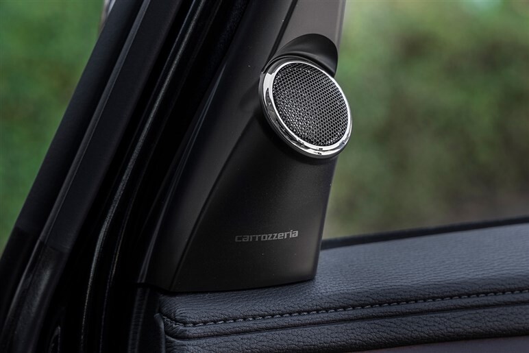 「デリカD:5」の音響カスタムで最高のドライブ体験を。フロントスピーカーの交換だけでテンション爆上がり確定！