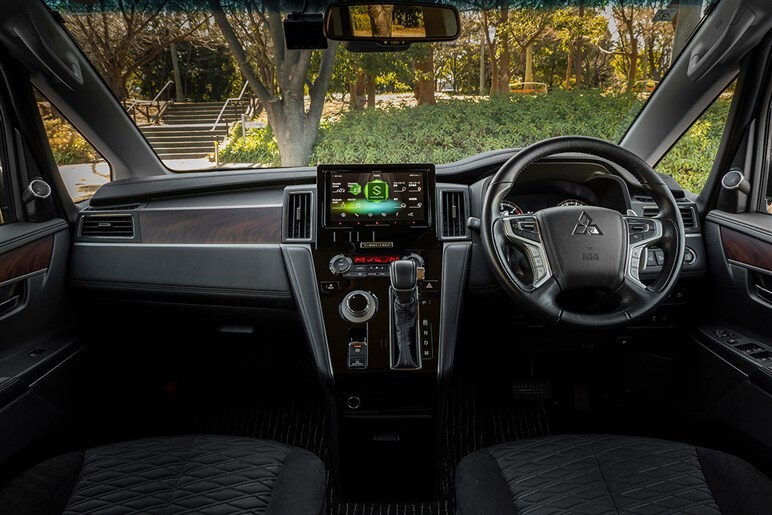 「デリカD:5」の音響カスタムで最高のドライブ体験を。フロントスピーカーの交換だけでテンション爆上がり確定！